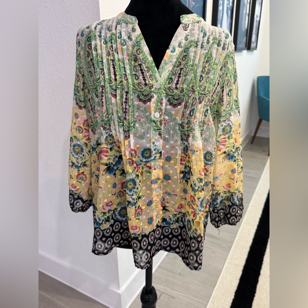 FIGUEROA & FLOWER Boho Floral Feminine Pintuck Top Size Petite Medium VGUC